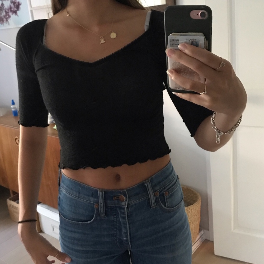 Urban outfitters cropped lettuce edge top